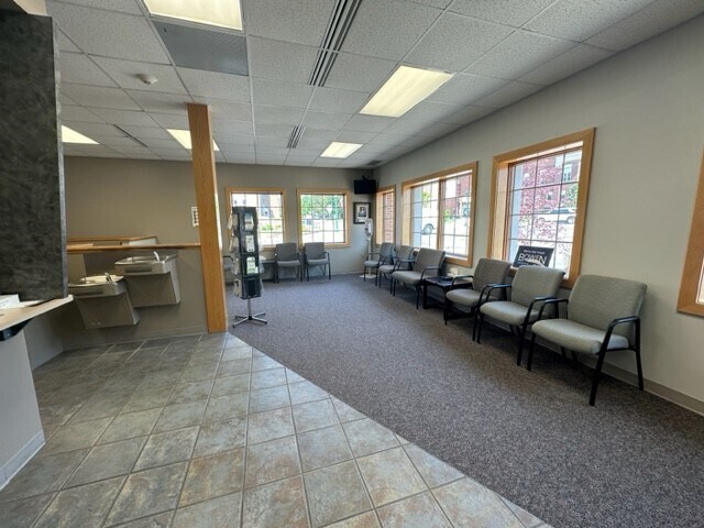 More Photos Of 119 W Market St, Columbia City Office For Lease