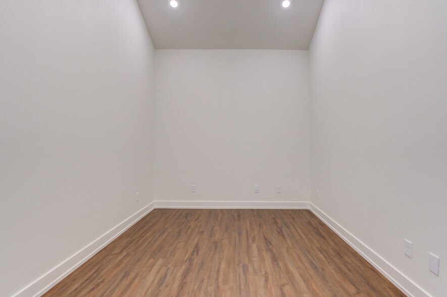 More Photos Of 11418 CR 2220, Lubbock Warehouse For Sale