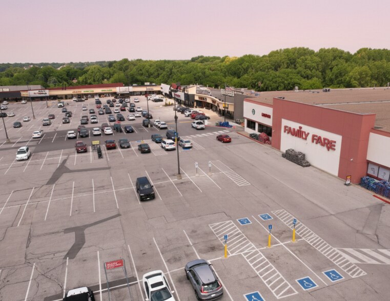 More Photos Of 14404-14630 W Center Rd, Omaha Unknown For Lease