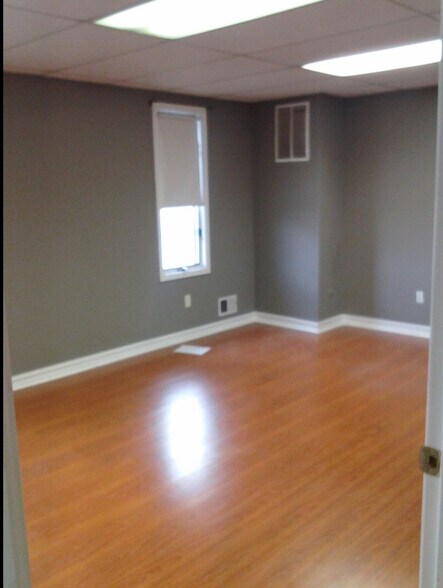 More Photos Of 3010 Bordentown Ave, Parlin Medical For Lease