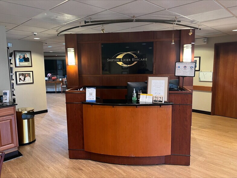 More Photos Of 860 E Swedesford Rd, Wayne Medical For Sale