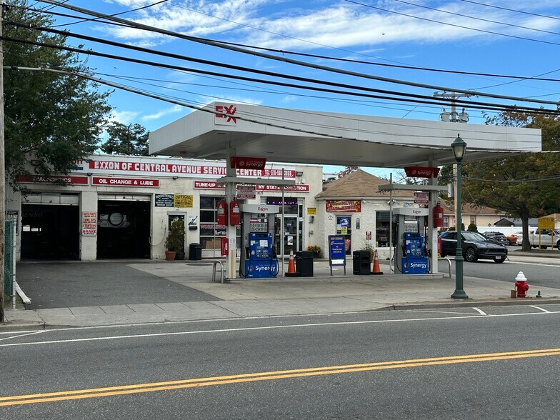 Primary Photo Of 206 N Central Ave, Valley Stream Service Station For Sale
