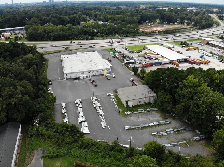 More Photos Of 900 S Thomasboro Dr, Charlotte Distribution For Lease