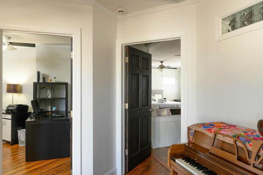 More Photos Of 4902 Pecan Springs Rd, Austin Land For Sale