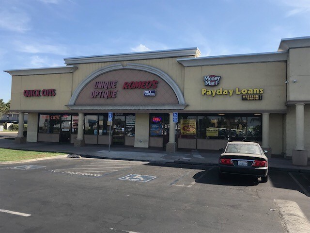 More Photos Of 406-498 W Shaw Ave, Clovis Unknown For Lease