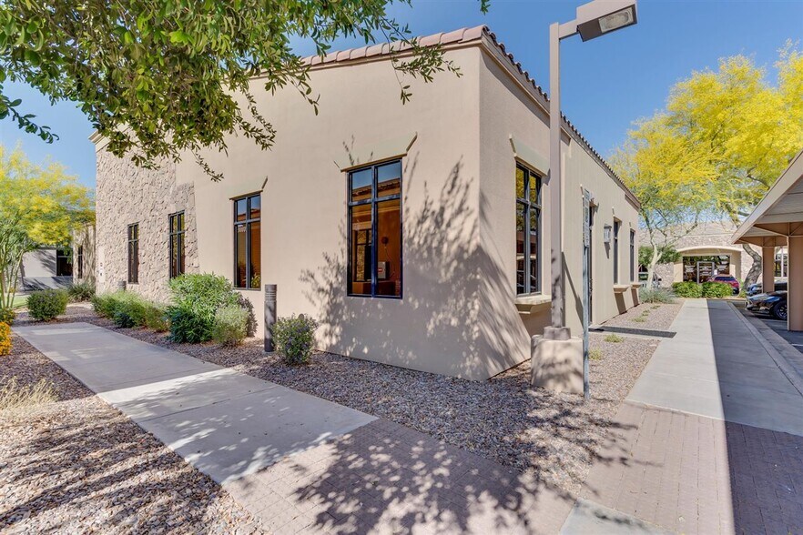 More Photos Of 16515 S 40th St, Phoenix Office For Sale