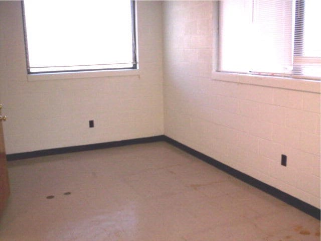 More Photos Of 109 W Atlantic St, South Hill Storefront Retail Office For Sale
