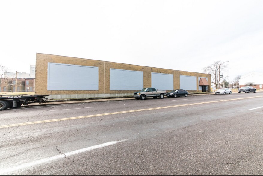Primary Photo Of 2730 Delmar Blvd, Saint Louis Warehouse For Lease