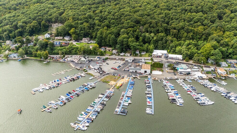 Primary Photo Of 622 Jersey Ave, Greenwood Lake Marina For Sale