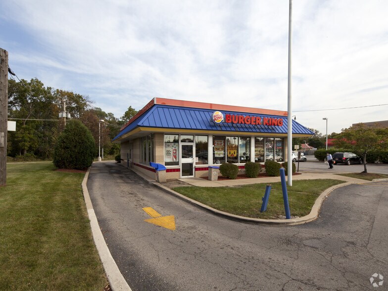 More Photos Of 49 Lake St, Maywood Fast Food For Sale