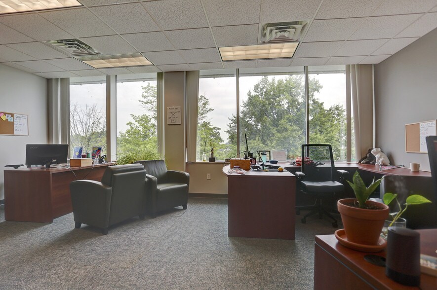 More Photos Of 355 N 21st St, Camp Hill Medical For Lease