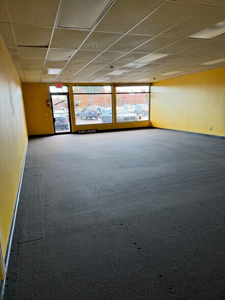 More Photos Of 3830-3860 River Rd N, Keizer Unknown For Lease