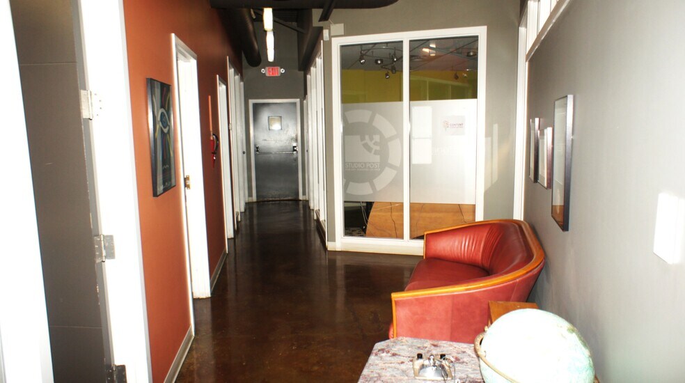 More Photos Of 7316 101 Ave NW, Edmonton Office For Sale