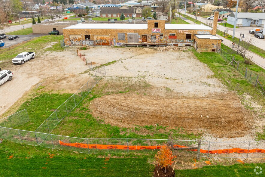 More Photos Of 229 W 1st St, Bloomington Restaurant For Sale