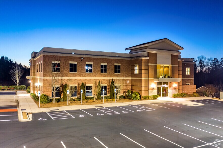 11940 Carolina Place Pky, Pineville, NC 28134 Medical Office For