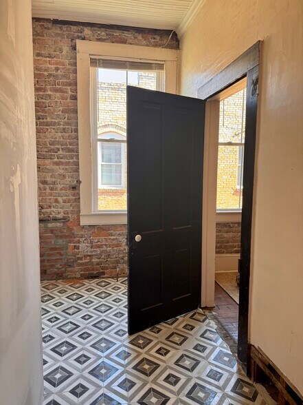 More Photos Of 2720 Cleveland St, Elloree Storefront Retail Residential For Sale