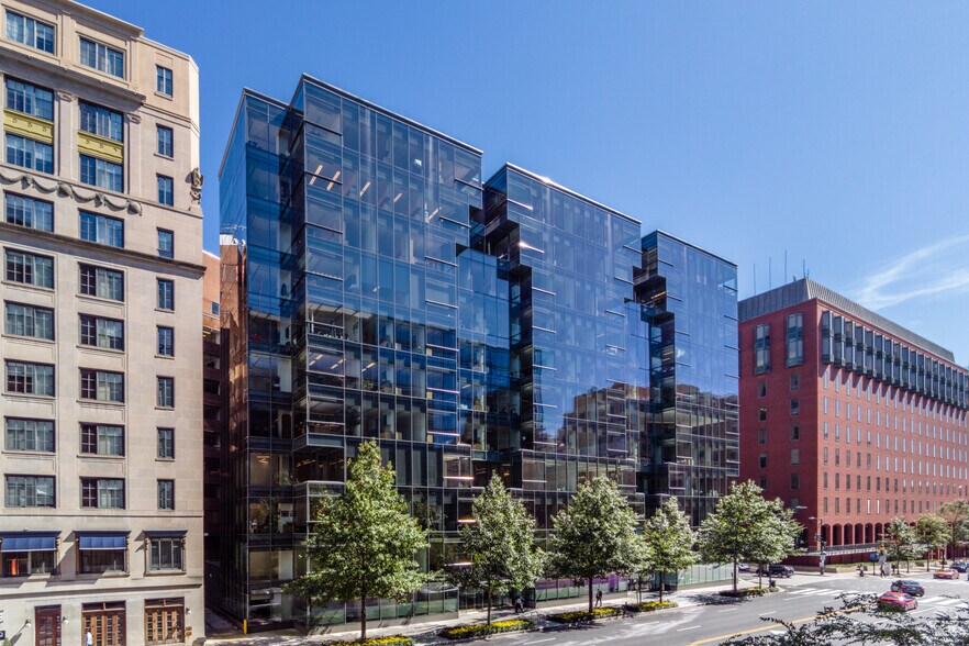 More Photos Of 801 17th St NW, Washington Office For Lease