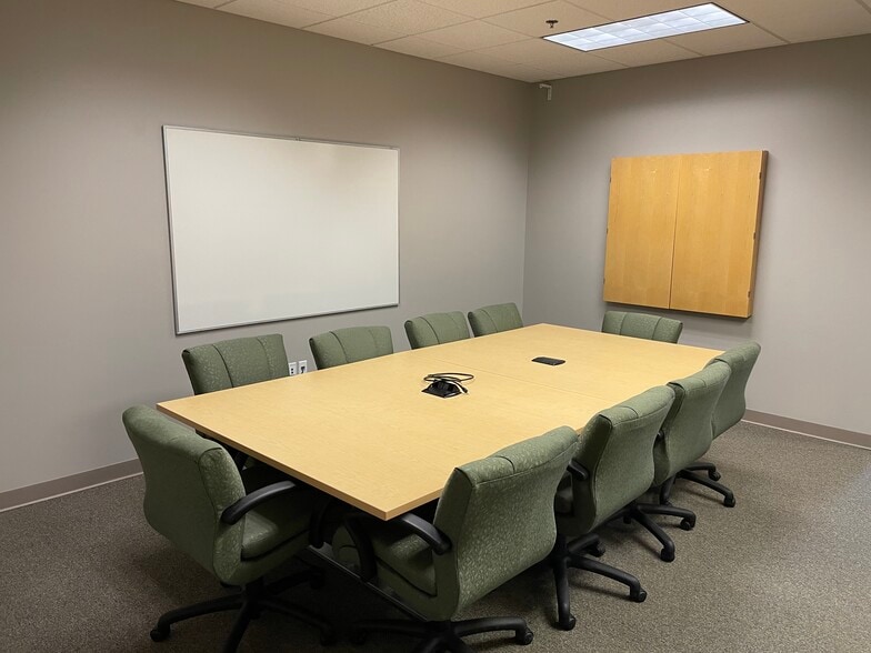 More Photos Of 400 Market St, Chapel Hill Office For Lease