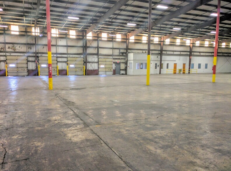 More Photos Of 3600 Formosa Ave, McAllen Distribution For Lease
