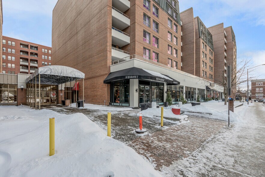 More Photos Of 1150 Rue De Claire-Fontaine, Québec Office For Lease