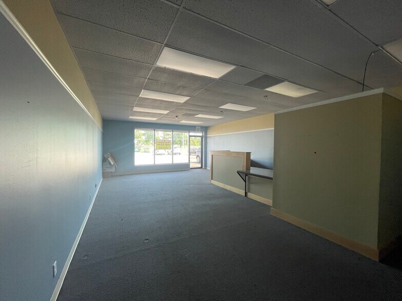 More Photos Of 430-488 Marshall St, Coldwater Unknown For Lease