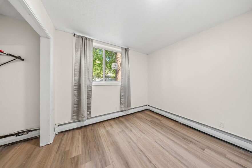 More Photos Of 2528 17th Ave S, Minneapolis Apartments For Sale