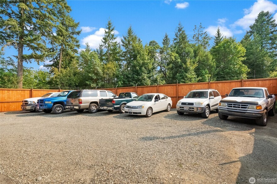 More Photos Of 9707 Key Peninsula Hwy NW, Gig Harbor General Retail For Sale