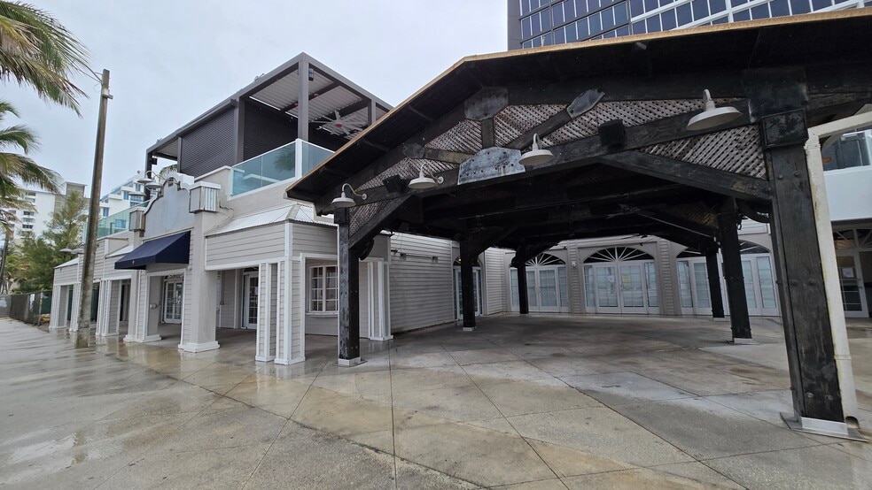 More Photos Of 429 S Atlantic Blvd, Fort Lauderdale Storefront For Lease