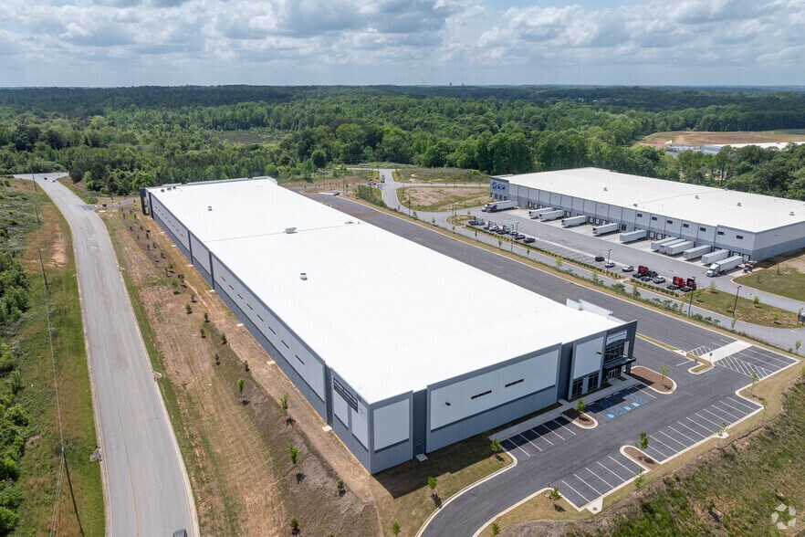 More Photos Of 1316 Steven B. Tanger Blvd, Commerce Distribution For Lease