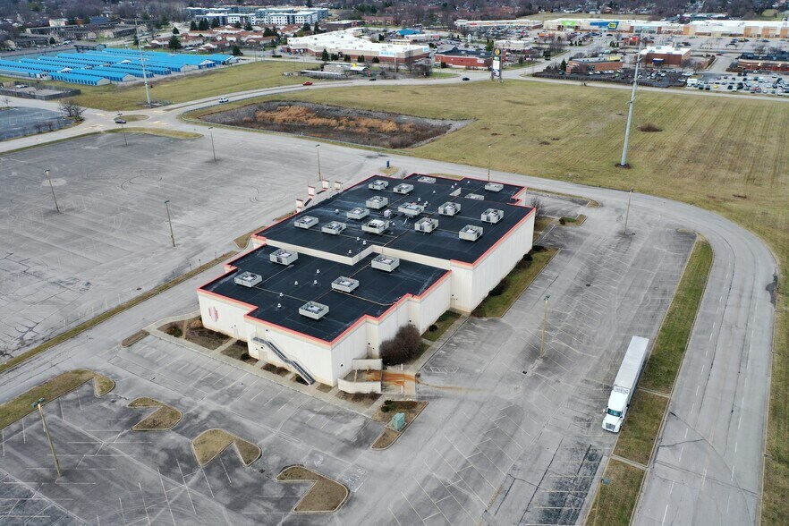 More Photos Of 951 B E Lewis And Clark Pky, Clarksville Movie Theatre For Sale