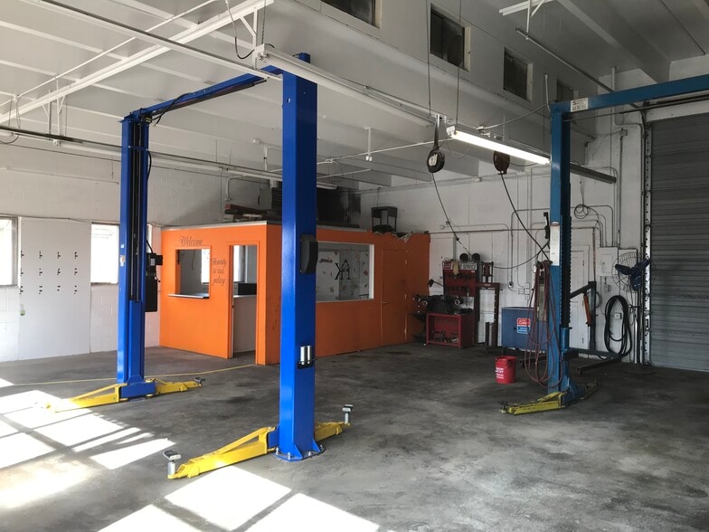 More Photos Of 525 W 7th St, Pueblo Warehouse For Sale