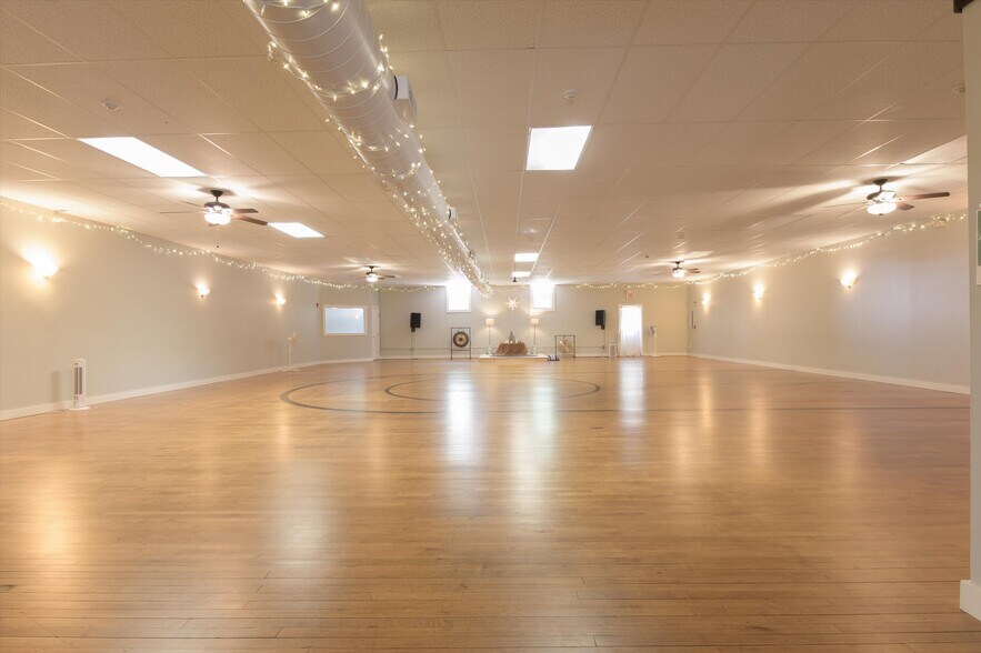 More Photos Of , Brattleboro Unknown For Sale