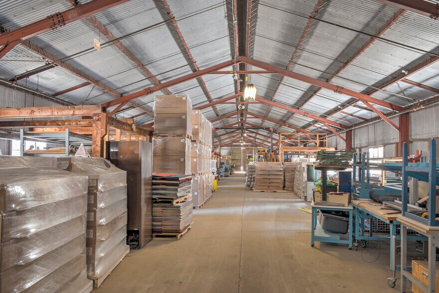 More Photos Of 96 Congress St, Keene Refrigeration Cold Storage For Sale