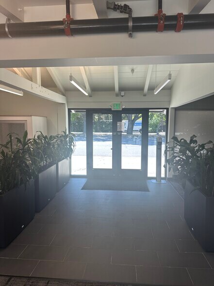 More Photos Of 3295 El Camino Real, Atherton Medical For Lease