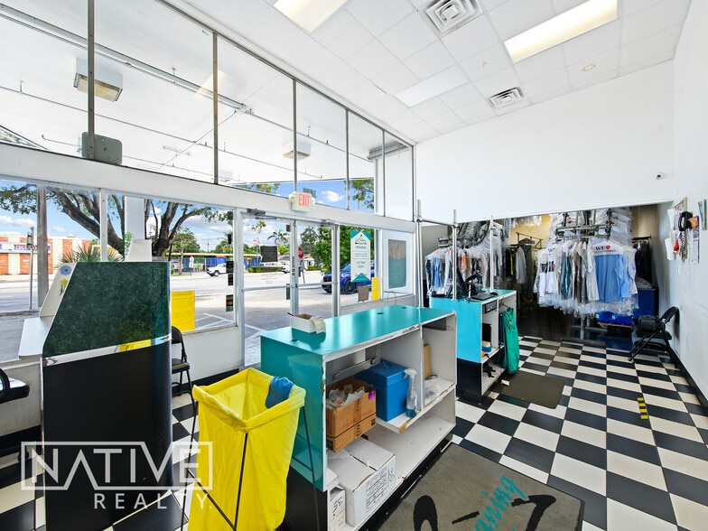 More Photos Of 3470 W Broward Blvd, Fort Lauderdale Freestanding For Sale