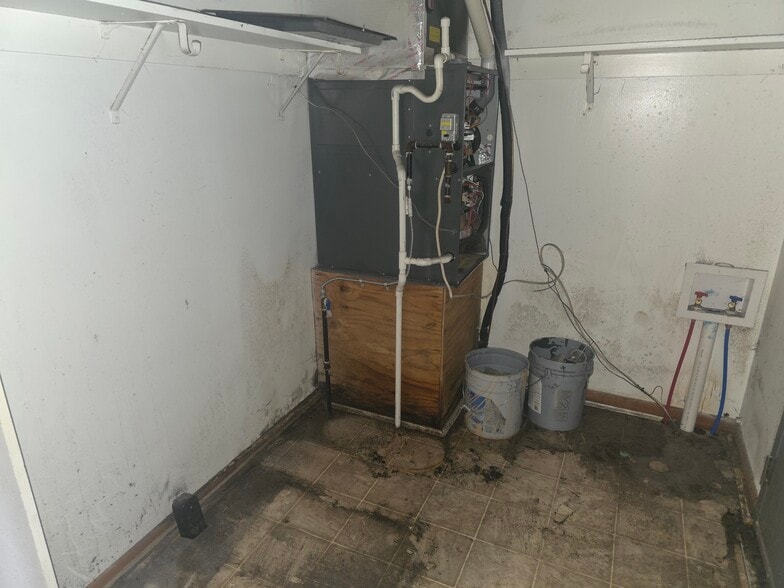 More Photos Of 822 Main St, Jamestown Freestanding For Sale