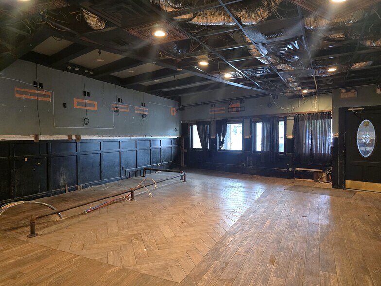 More Photos Of 1081 Us Highway 46, Clifton Bar For Lease