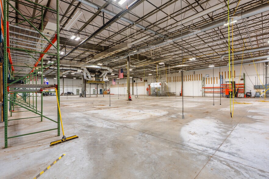 More Photos Of 10045 102nd Ter, Sebastian Industrial For Lease