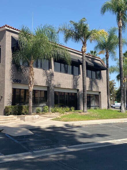 More Photos Of 1060 E Washington St, Colton Unknown For Lease