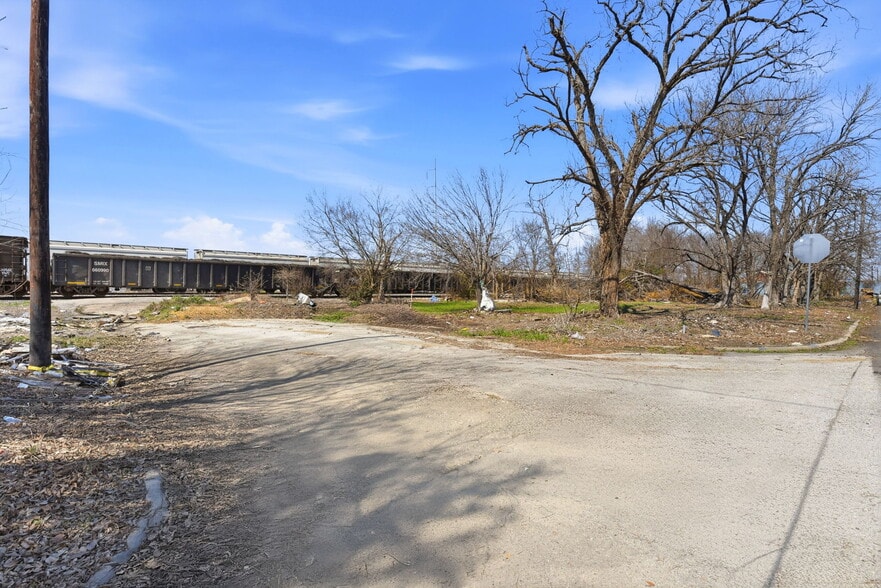 More Photos Of 2109 Semmes St, Houston Land For Sale