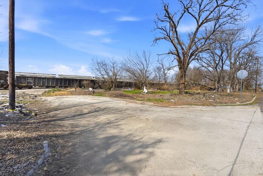 More Photos Of 2109 Semmes St, Houston Land For Sale