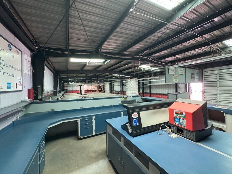 More Photos Of 460-480 S Arrowhead Ave, San Bernardino Warehouse For Lease