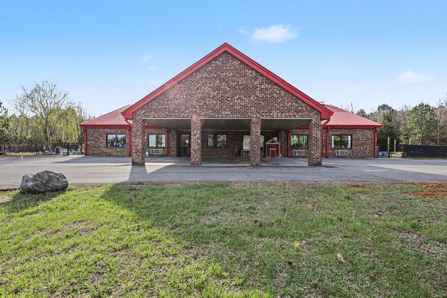 More Photos Of 6490 Franz Warner Pky, Whitsett Daycare Center For Sale
