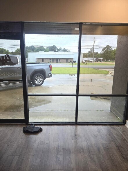 More Photos Of 1439 Highway 69 S, Columbus Industrial For Lease