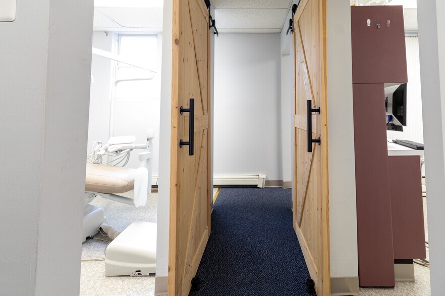 More Photos Of 535 Monmouth St, Gloucester City Medical For Lease