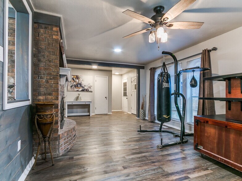 More Photos Of 5201 Washington Blvd, Spencer Land For Sale