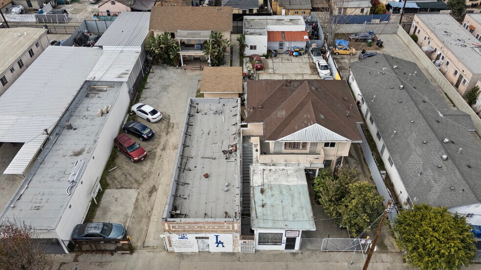 More Photos Of 4441 Avalon Blvd, Los Angeles Apartments For Sale
