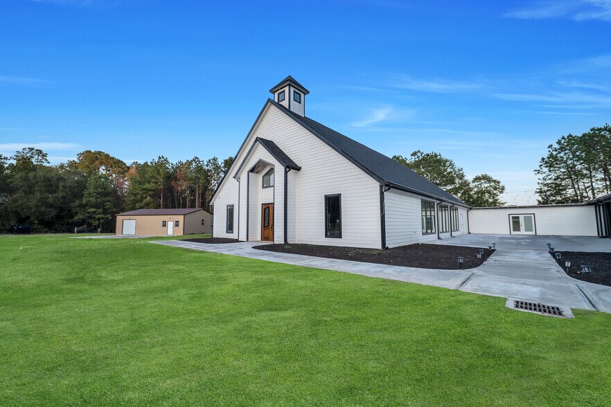 More Photos Of 5607 Sapp Rd, Conroe Lodge Meeting Hall For Sale