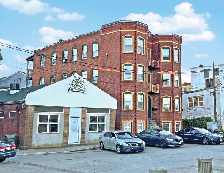 More Photos Of 13 Hobron St, New London Apartments For Sale