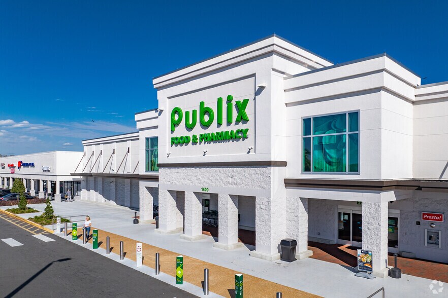Primary Photo Of 1366-1498 Pinehurst Dr, Spring Hill Unknown For Lease
